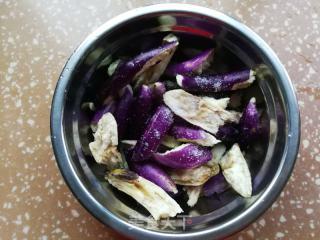 糖醋茄子做法视频,酸甜可口，家常美味制作攻略